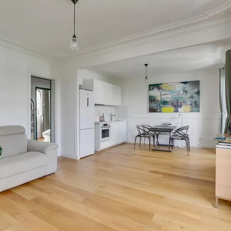 Apartment 502 Lecourbe - Superb In Paris